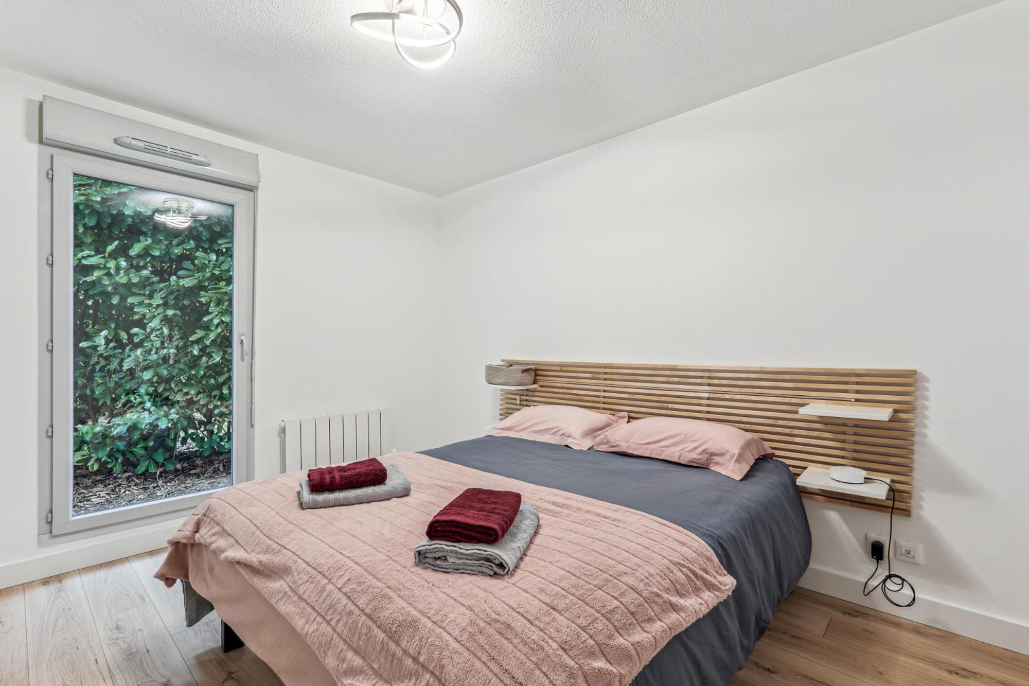Comfort And Tranquility Near Lyon And Groupama Stadium, 4 Personnes Meyzieu Buitenkant foto
