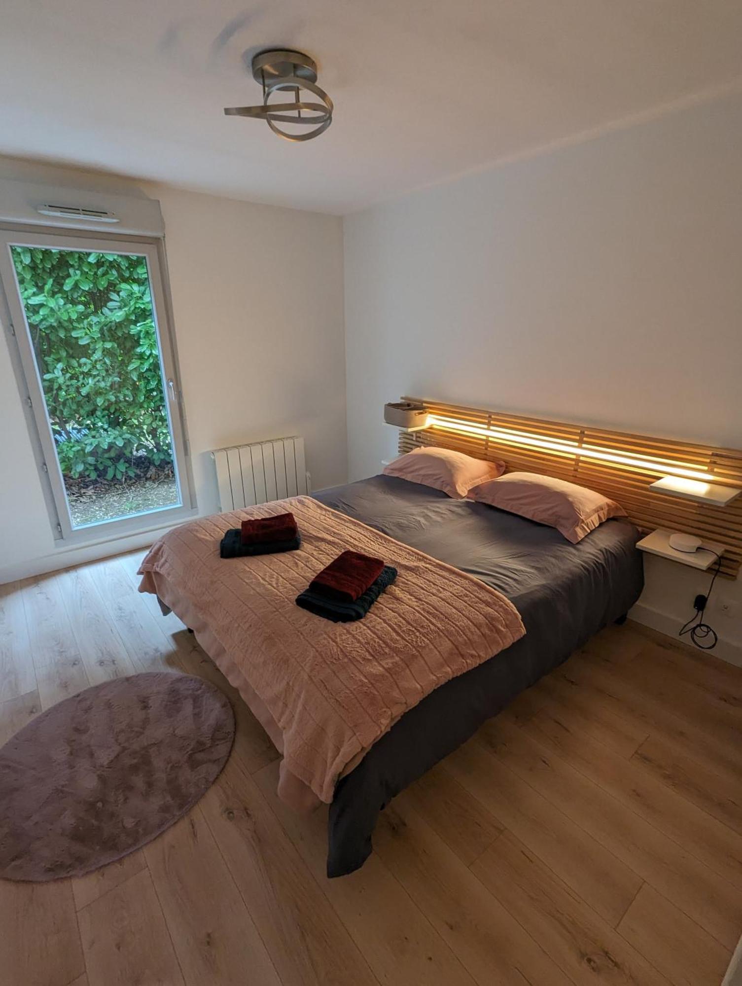 Comfort And Tranquility Near Lyon And Groupama Stadium, 4 Personnes Meyzieu Buitenkant foto